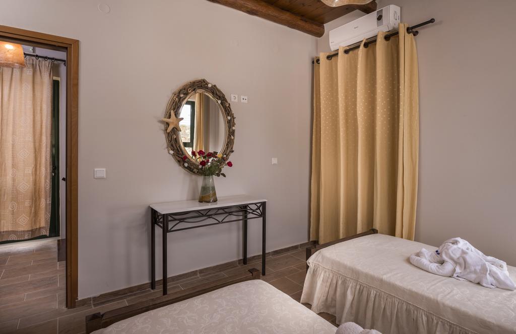 Athina Luxury Villas Xamoudhokhorion  Exterior photo